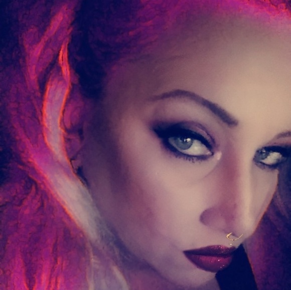 Meet your Posher, Jersey - Picture 4 of 7